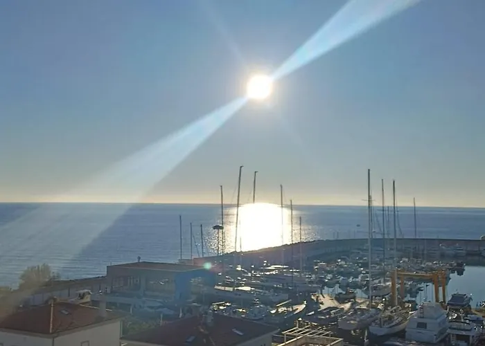 A Due Passi Dal Mare