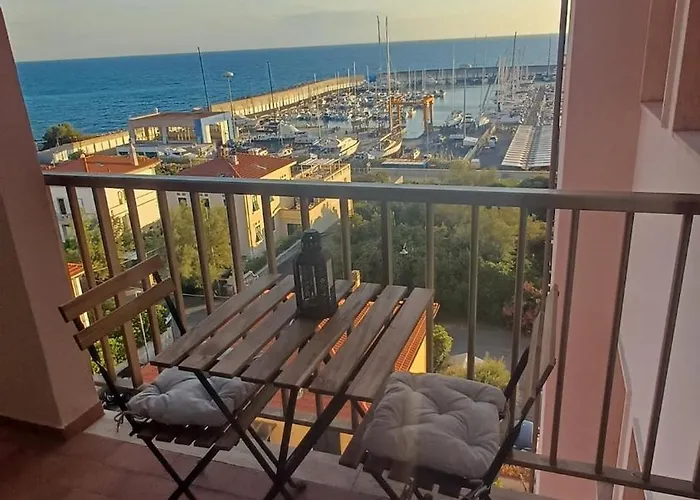 A Due Passi Dal Mare *